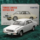 LV-N111b - nissan skyline 280d gt/l type catalog shooting model 1980 (white) (Tomica Limited Vintage Neo Diecast 1/64)